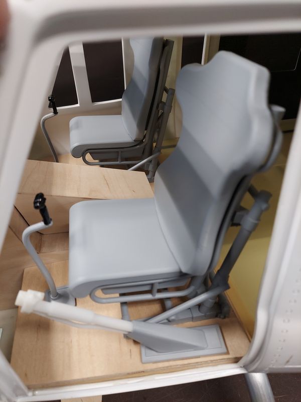 Chapter 8: Pilot seat assembly