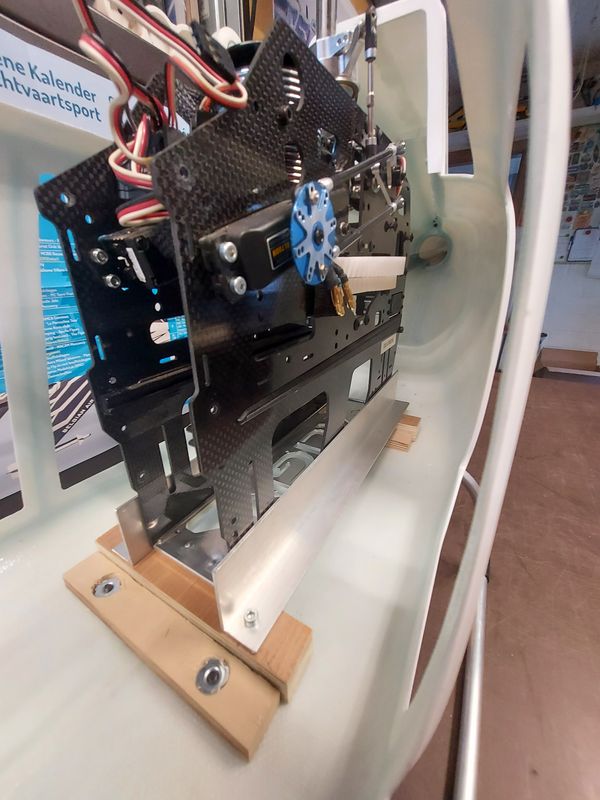 Chapter 2: The initial building of the Vario JR 3