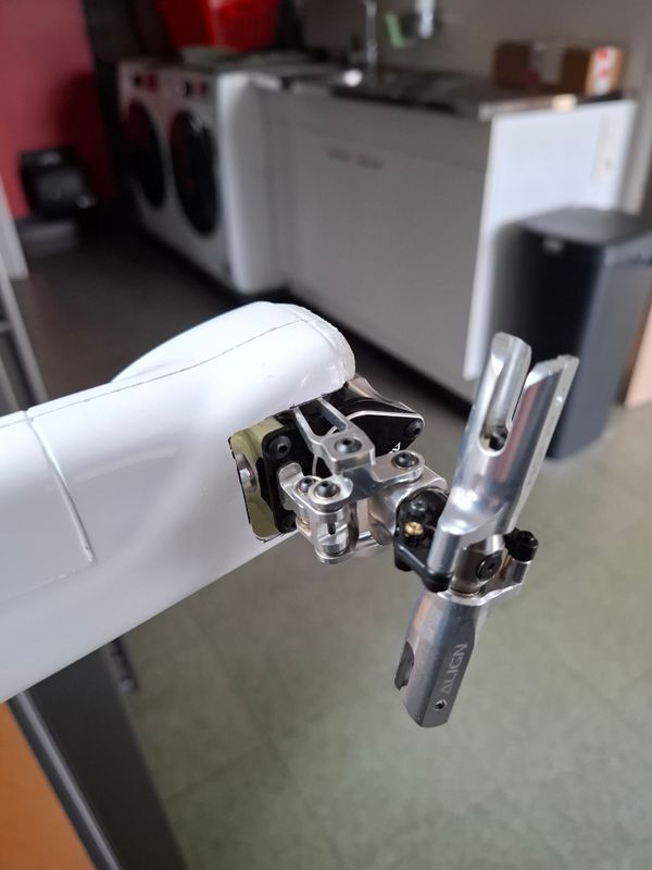 Chapter 3: Tail rotor installation and modification.