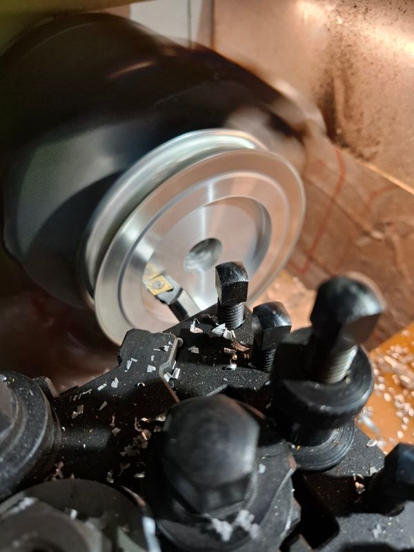Chapter 2: Main drive pulley