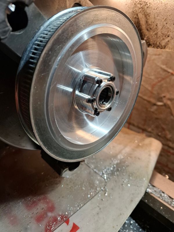 Chapter 2: Main drive pulley