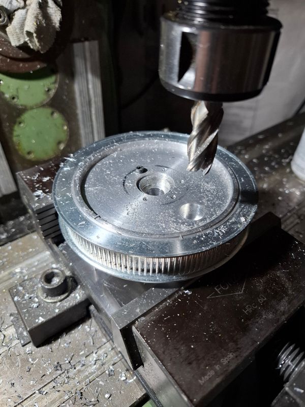Chapter 2: Main drive pulley