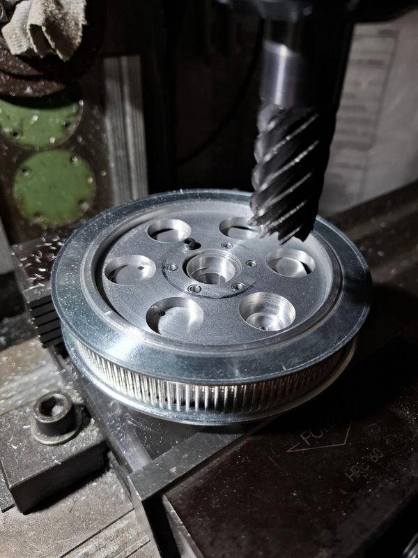 Chapter 2: Main drive pulley