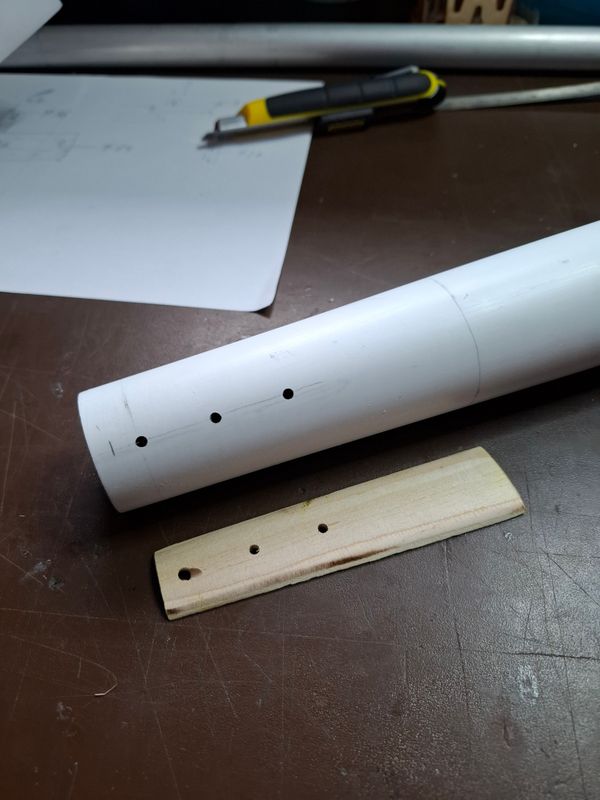 Chapter 4: Removable tail fin section.
