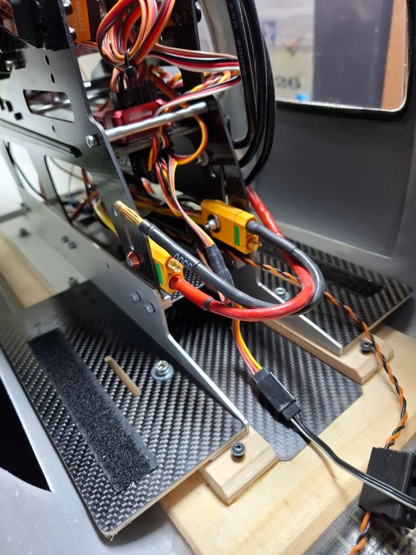 Chapter 2: Unilight controller wiring and modified battery fixation system.