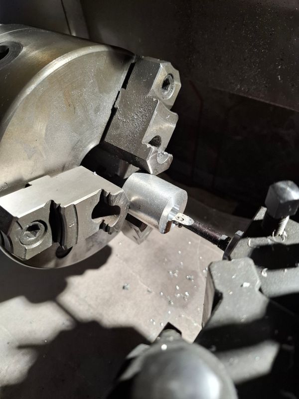 Chapter 10: Main shaft Trustbearing grease cover