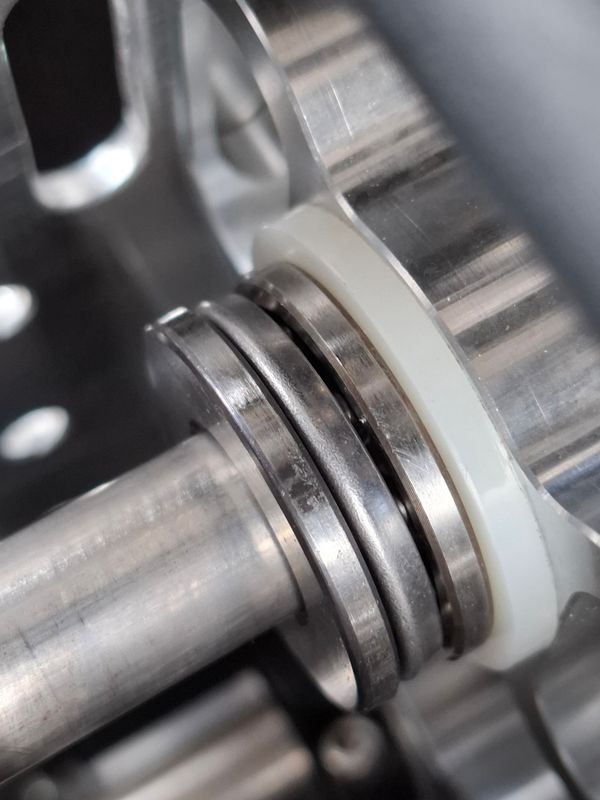 Chapter 10: Main shaft Trustbearing grease cover