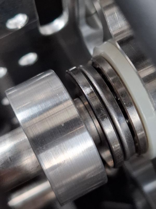 Chapter 10: Main shaft Trustbearing grease cover