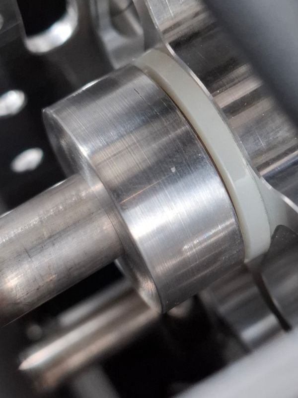 Chapter 10: Main shaft Trustbearing grease cover