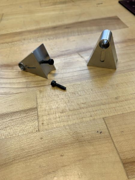 Chapter 16: Accessories, hanger wheels, snow shoes