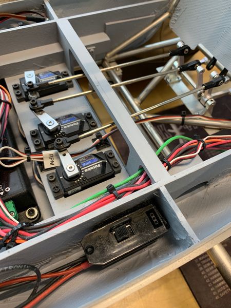 Chapter 9: Servo linkage, receiver and transmitter setup.