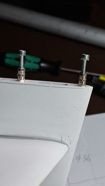 Chapter 4: Removable tail fin section.
