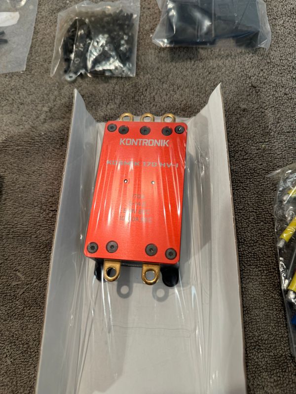 Chapter 1: Vario Chinook XL out of the box