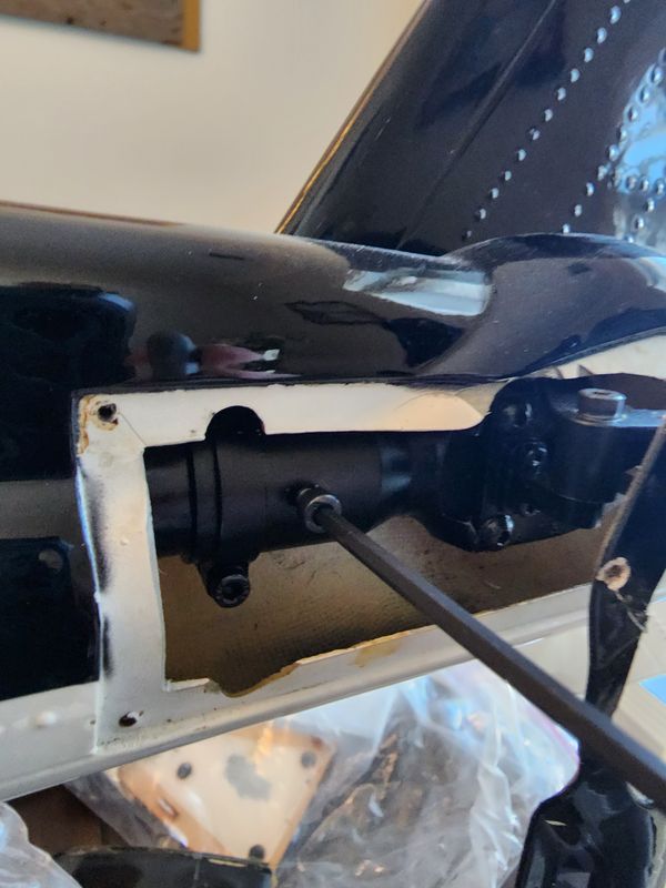 Chapter 3: Tail drive shaft and rotor removed