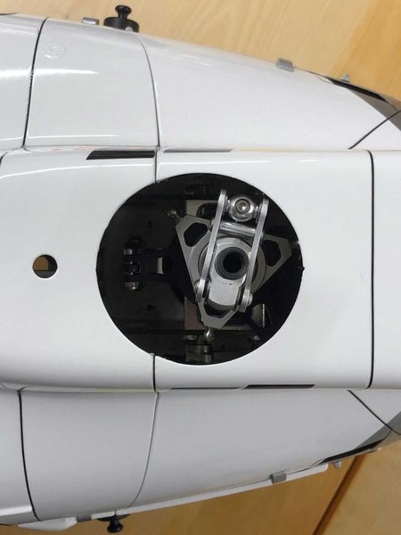 Chapter 4: Fitting the mechanic inside the fuselage