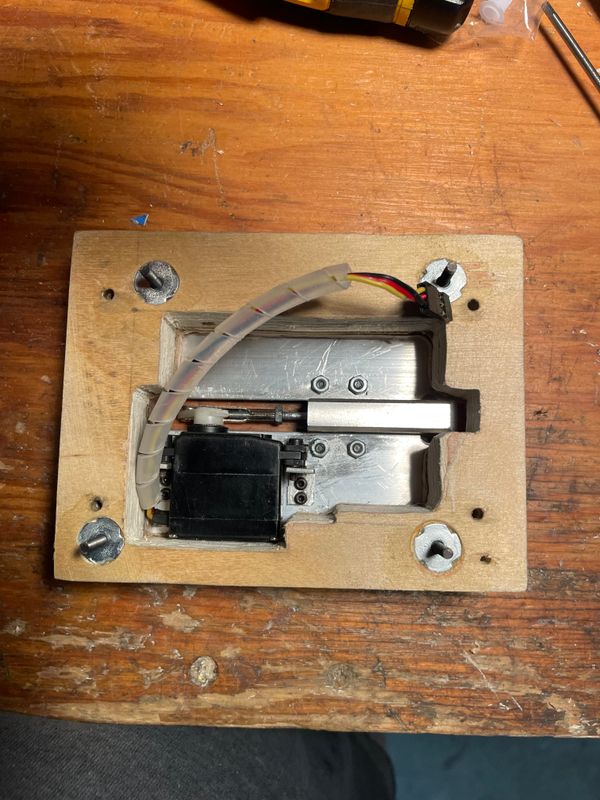 Chapter 1: Hook for Vario Chinook